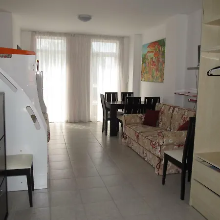 Cote D'azure Apartahotel 3*