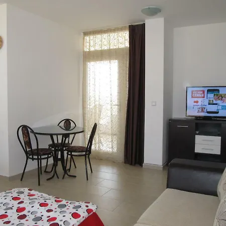 Cote D'azure Apartahotel Nesebar