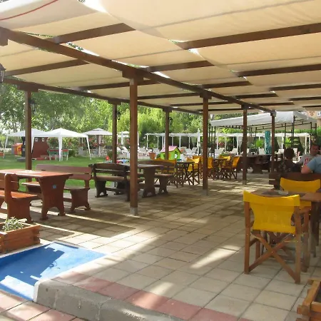 Cote D'azure Apartahotel 3*