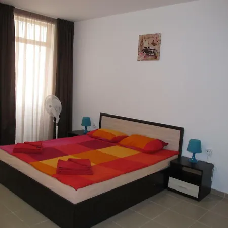 Cote D'azure Apartahotel