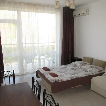 Cote D'azure 3* 네세부르