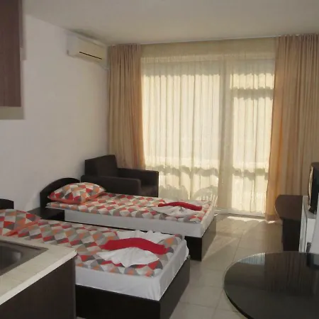 Cote D'azure 네세부르