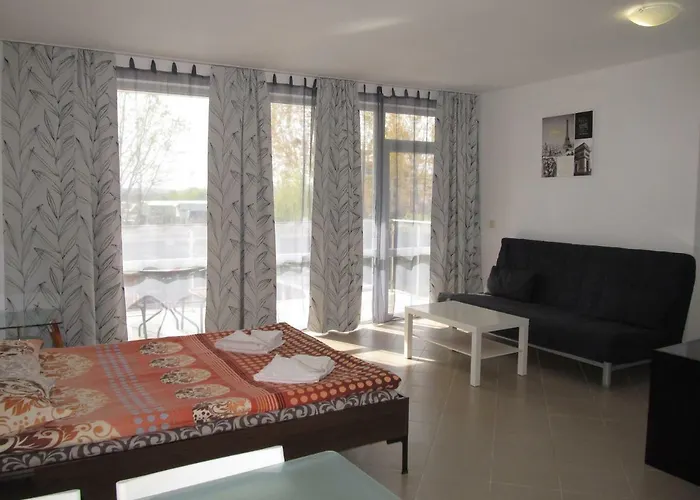 Cote D'azure Несебр